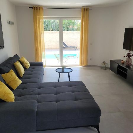 ビビニェHaus Dalmatia With Heated Poolアパートメント エクステリア 写真
