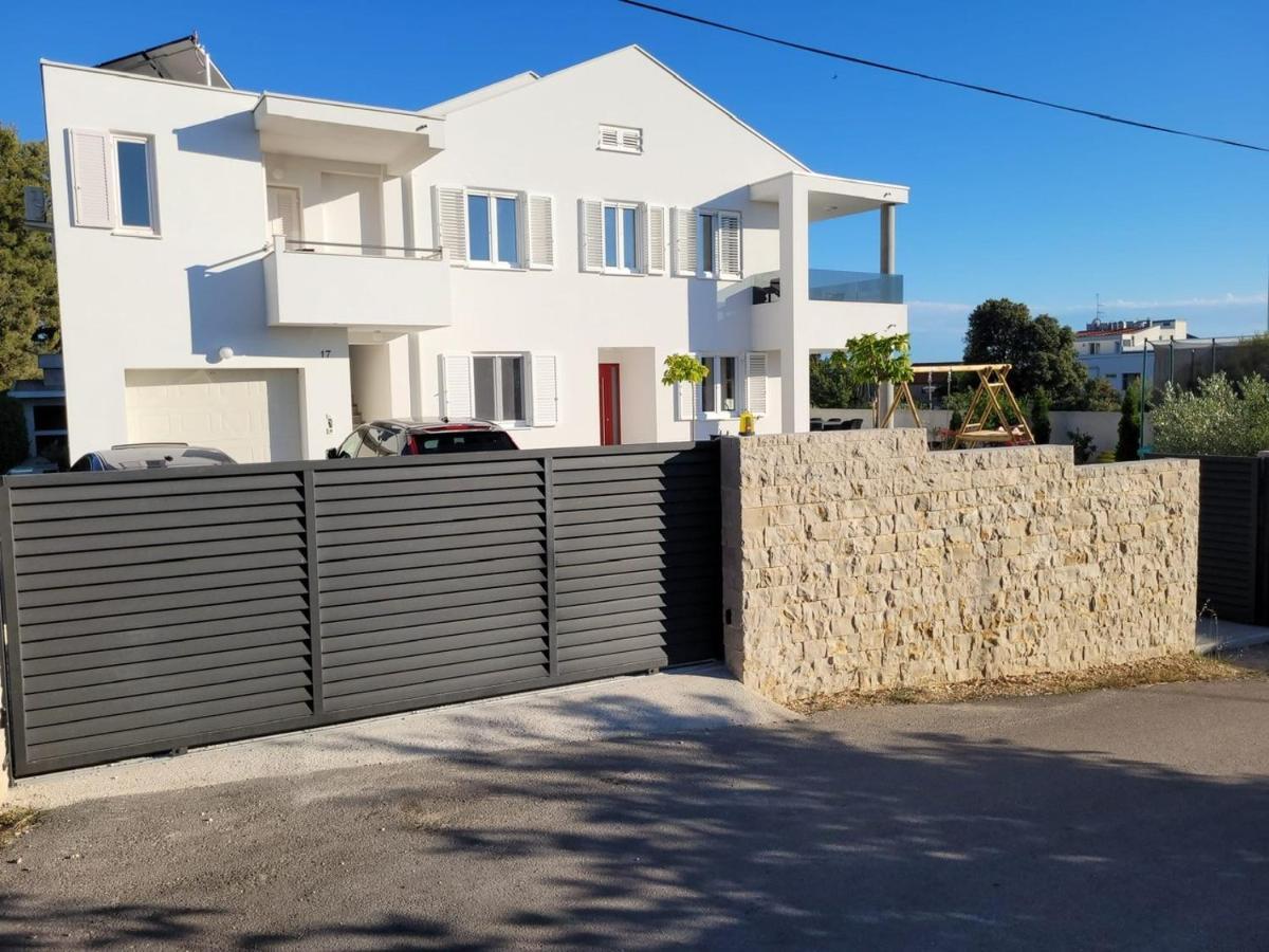 ビビニェHaus Dalmatia With Heated Poolアパートメント エクステリア 写真