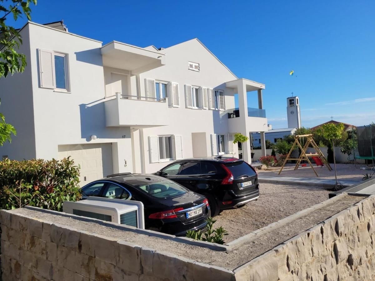 ビビニェHaus Dalmatia With Heated Poolアパートメント エクステリア 写真