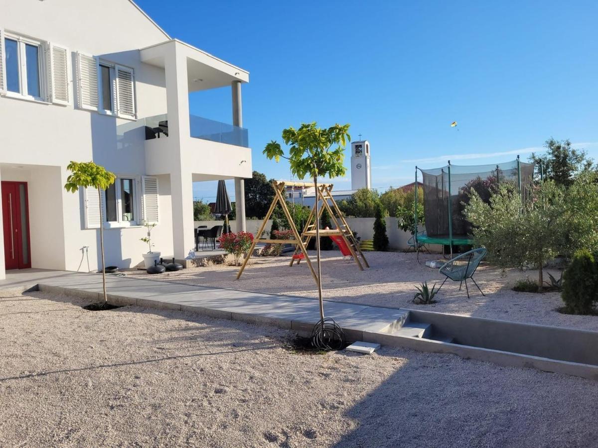ビビニェHaus Dalmatia With Heated Poolアパートメント エクステリア 写真