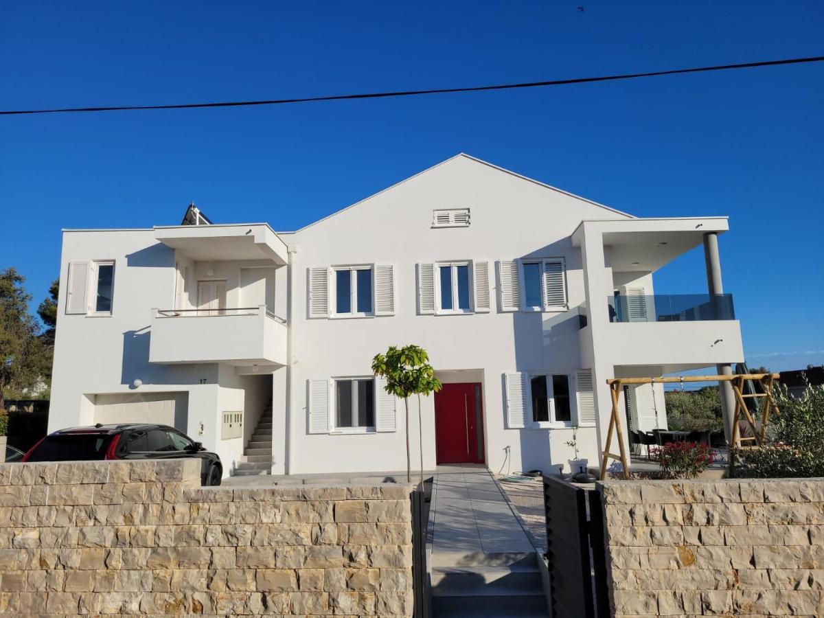ビビニェHaus Dalmatia With Heated Poolアパートメント エクステリア 写真