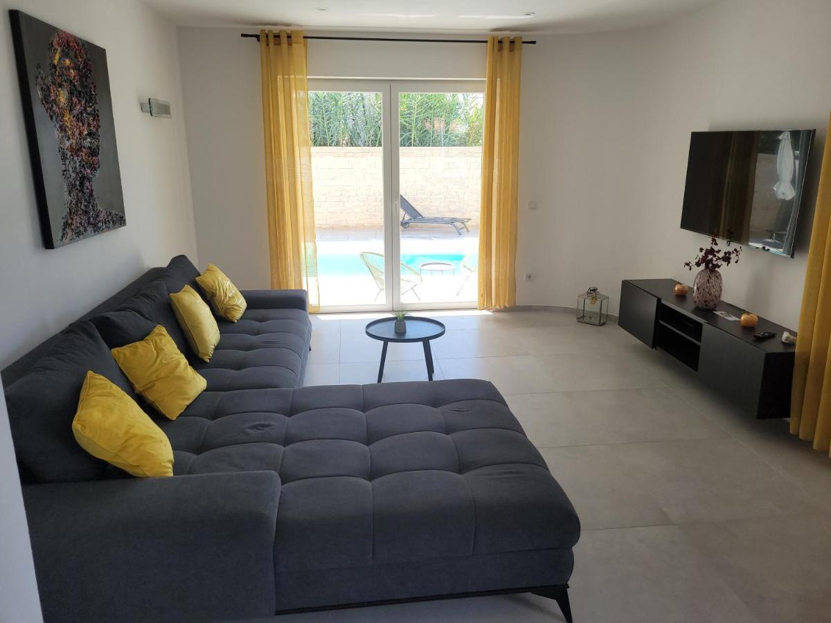 ビビニェHaus Dalmatia With Heated Poolアパートメント エクステリア 写真