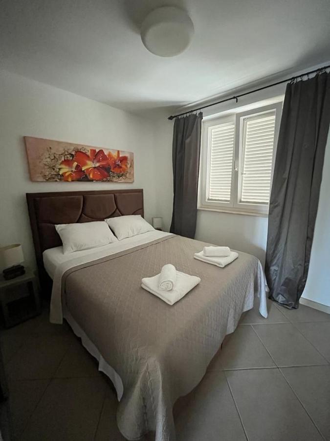 ビビニェHaus Dalmatia With Heated Poolアパートメント エクステリア 写真
