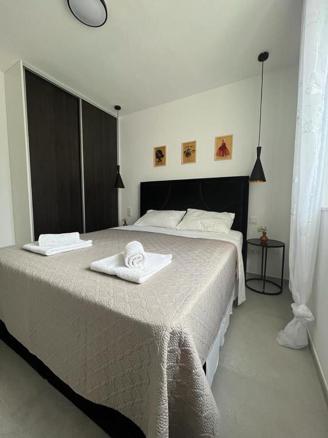 ビビニェHaus Dalmatia With Heated Poolアパートメント エクステリア 写真