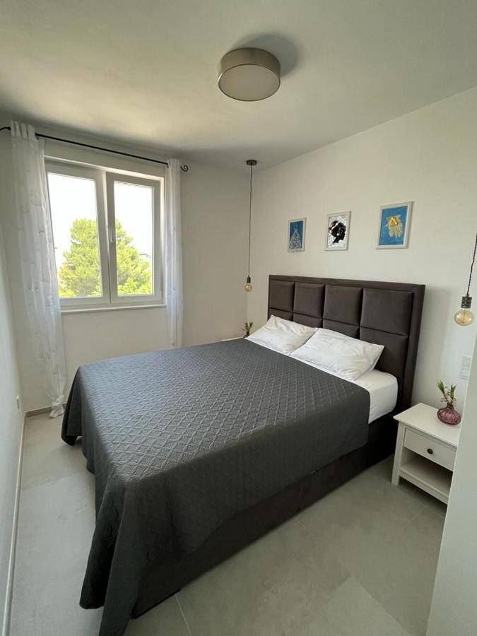 ビビニェHaus Dalmatia With Heated Poolアパートメント エクステリア 写真