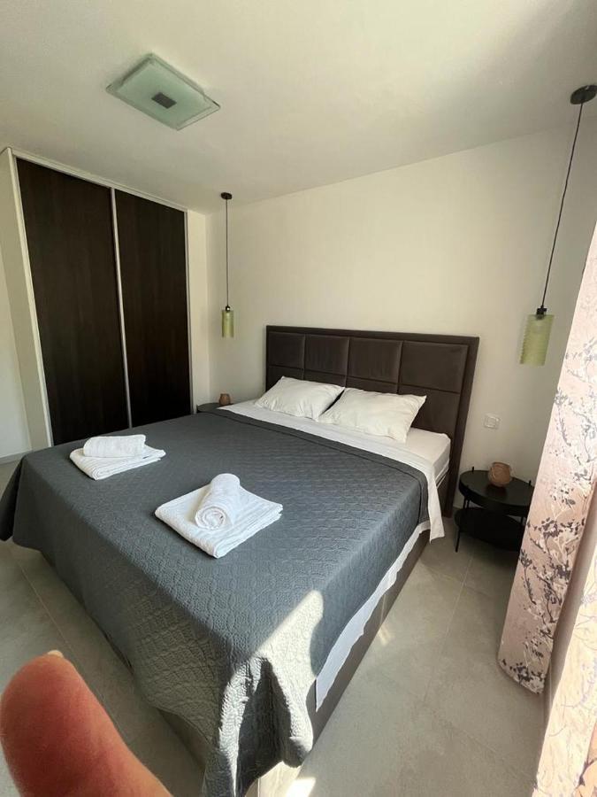 ビビニェHaus Dalmatia With Heated Poolアパートメント エクステリア 写真