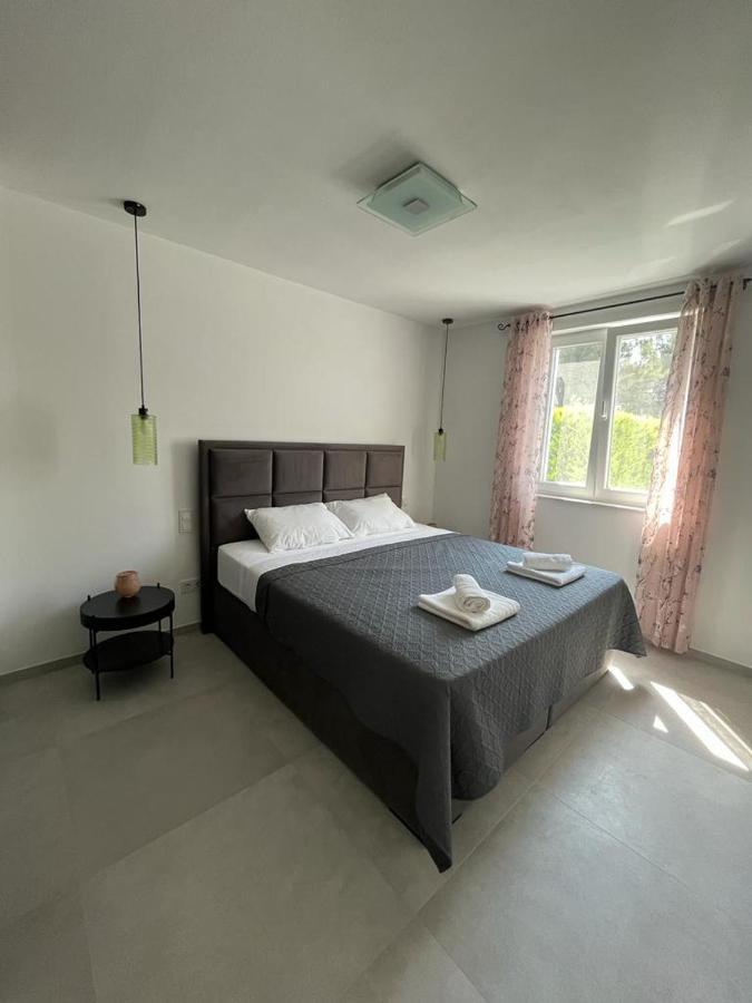 ビビニェHaus Dalmatia With Heated Poolアパートメント エクステリア 写真