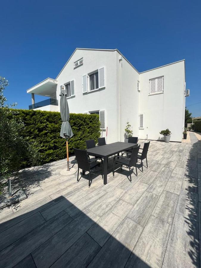 ビビニェHaus Dalmatia With Heated Poolアパートメント エクステリア 写真