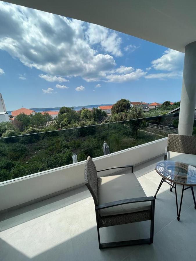 ビビニェHaus Dalmatia With Heated Poolアパートメント エクステリア 写真